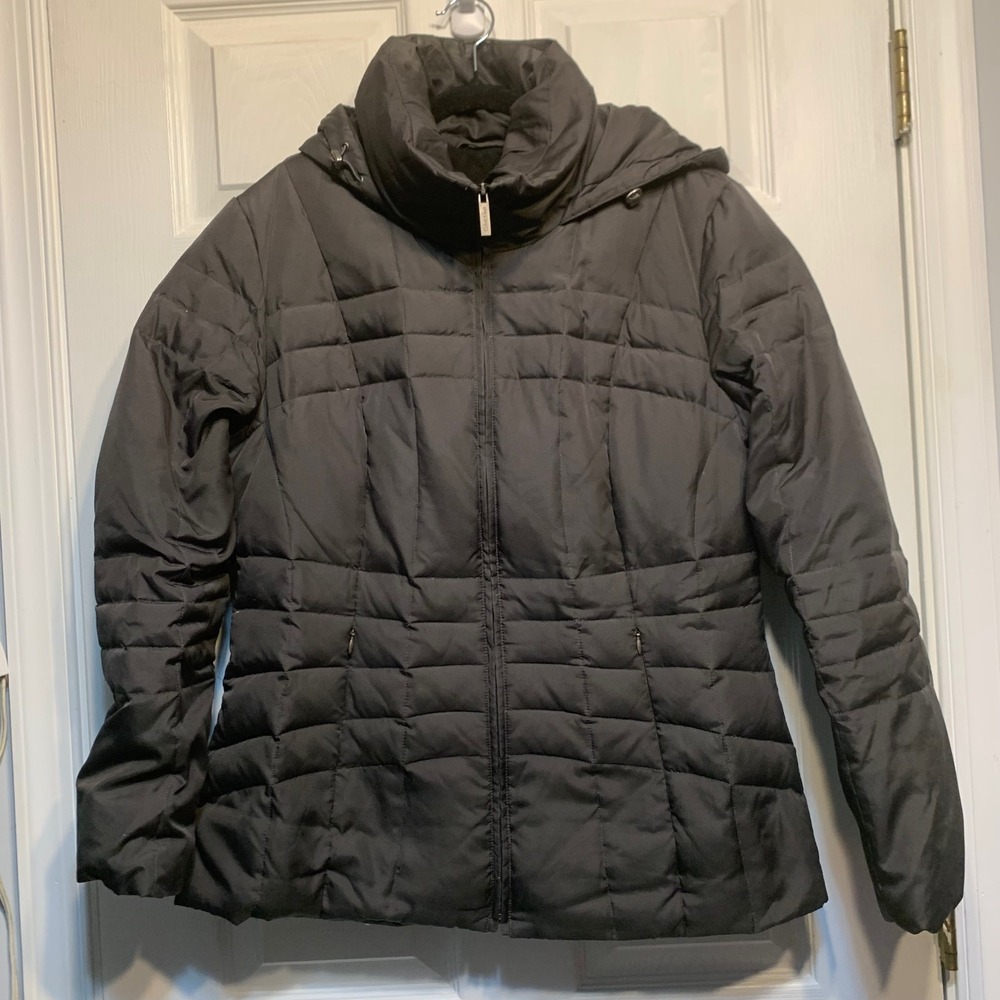 Calvin Klein Puffer Jacket Size M Black Down Fill Hooded Minimalist Classic Chic